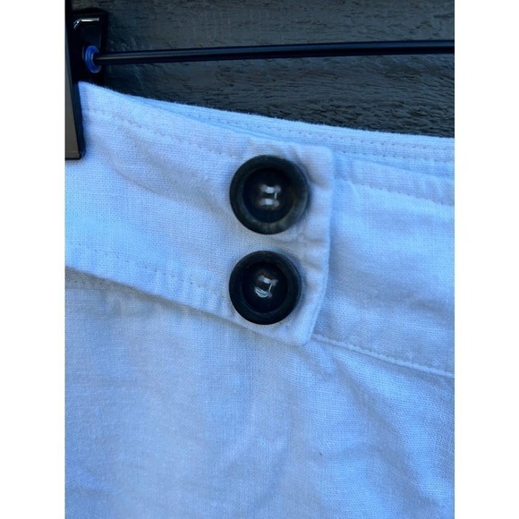 JUNE & HUDSON high waist button accent linen blend white shorts, sz L - Picture 6 of 8